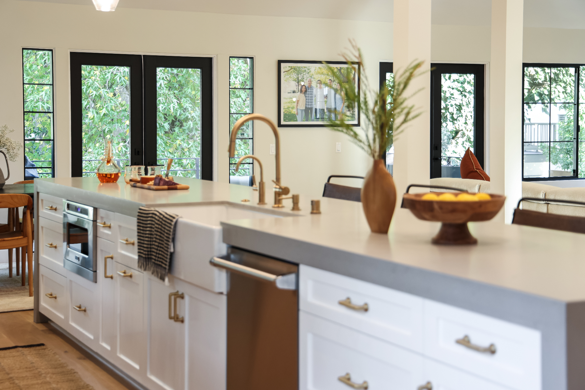Licensed custom carpentry contractor near you in Los Angeles