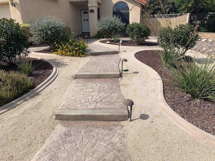 Front yard landscape in Pasadena