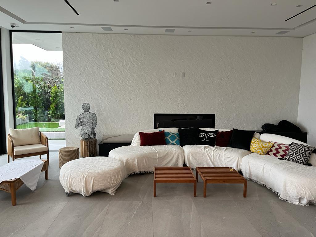 How to Choose the Right Contractor in Burbank, CA for Your Home Remodel